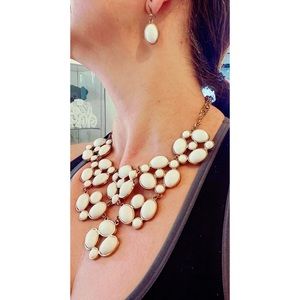 Necklace and Earnings Set